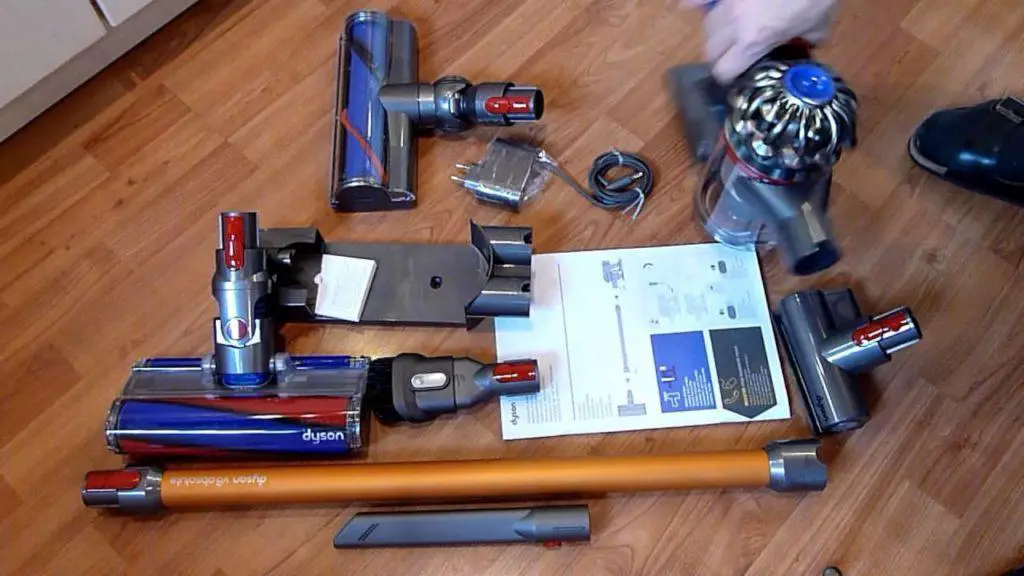 Dyson V8 Absolute vs Animal Simple comparison in 2022 Vacuumist